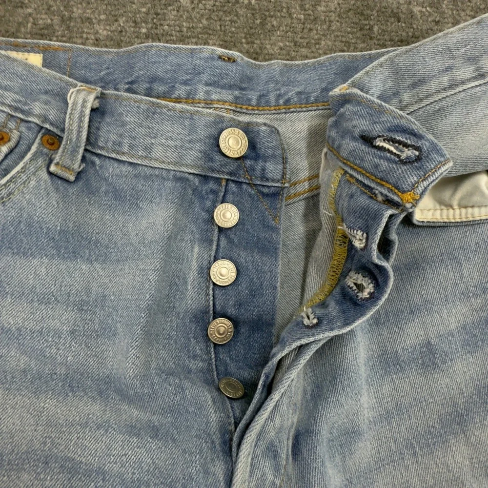 Levis Premium 501 Denim Shorts Light Wash Blue Size 34 Summer Americana